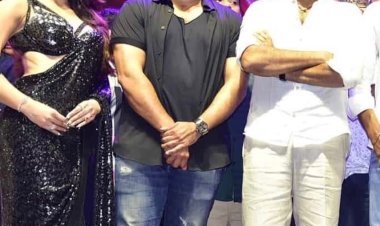 Urvashi Rautela fans arrested for pouring milk, cash & whistles on theatre screen of 150 cr bro the avatar film damaging it