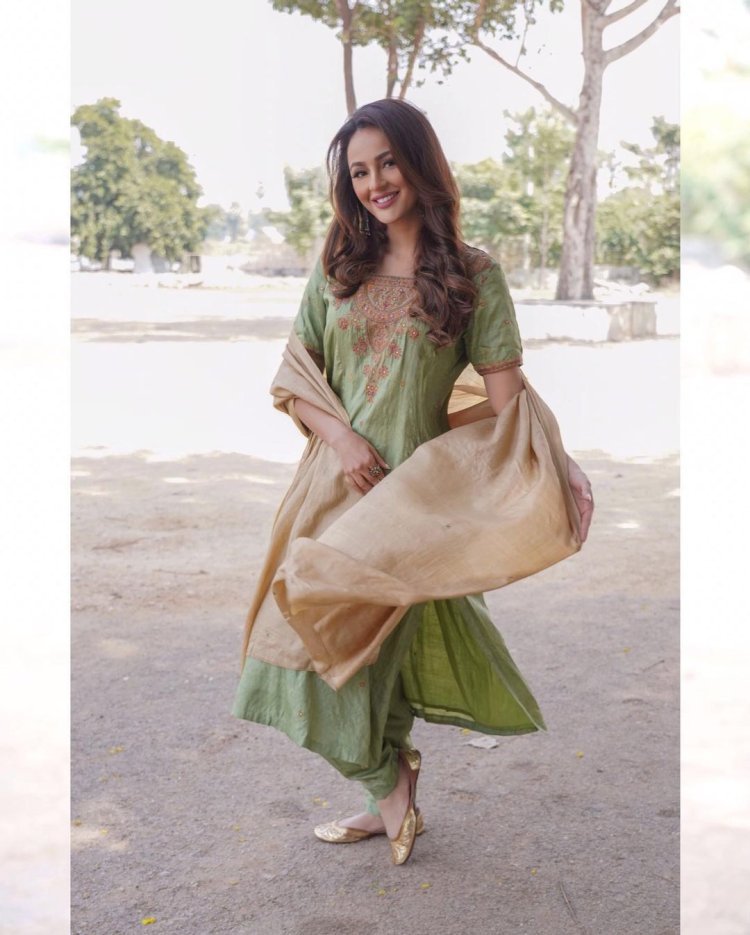 Independence Day 2023: The Spirit Of Patriotism Lies In This Tricolor Indian Outfits For Actress Seerat Kapoor