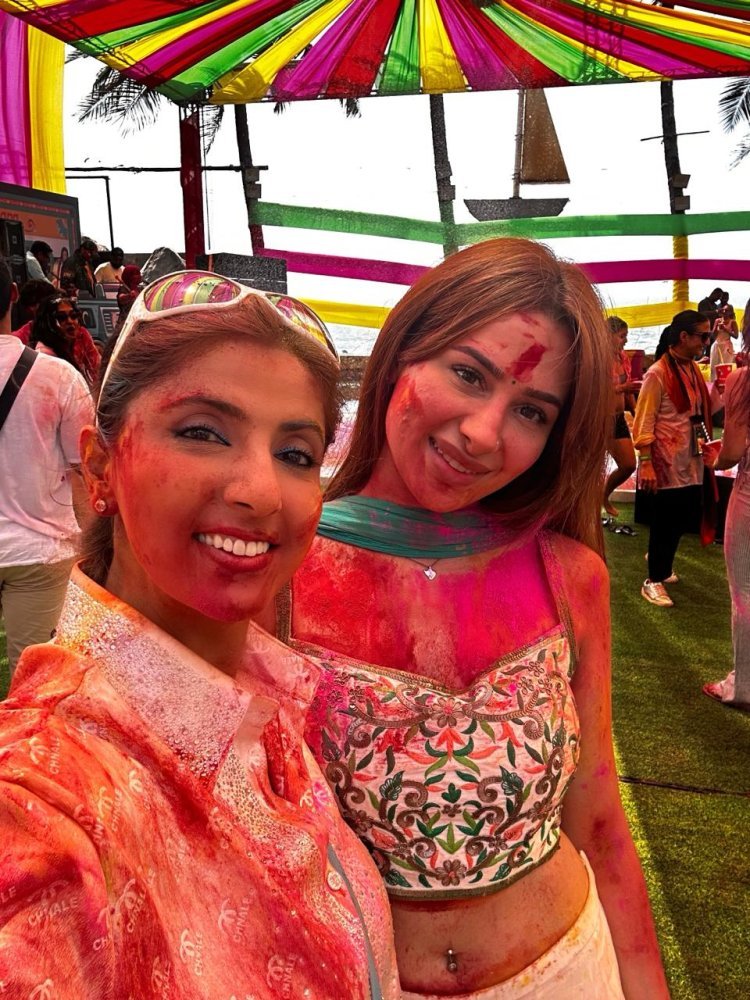 Actress Jyoti Saxena Celebrates Holi with Bollywood Friends Tripti Dimri, Daisy Shah, Palak Tiwari, and Many More Embracing the Festival's Joy At Vineet Jain's Rang Barse Holi Bash