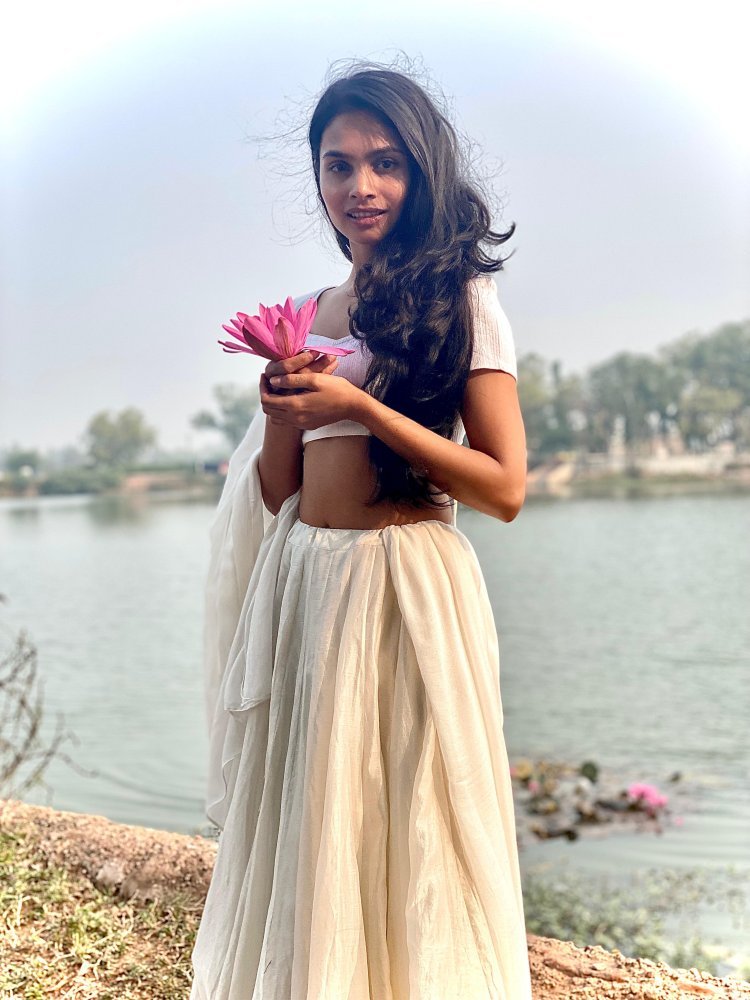 Bhoomika Meena Shines In Between Her Co-stars Monika Panwar and Soham Majumdar