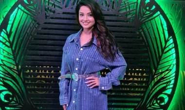 Glam Alert: Adaa Khan's Bling Outfit Steals the Spotlight at Phelia Lounge